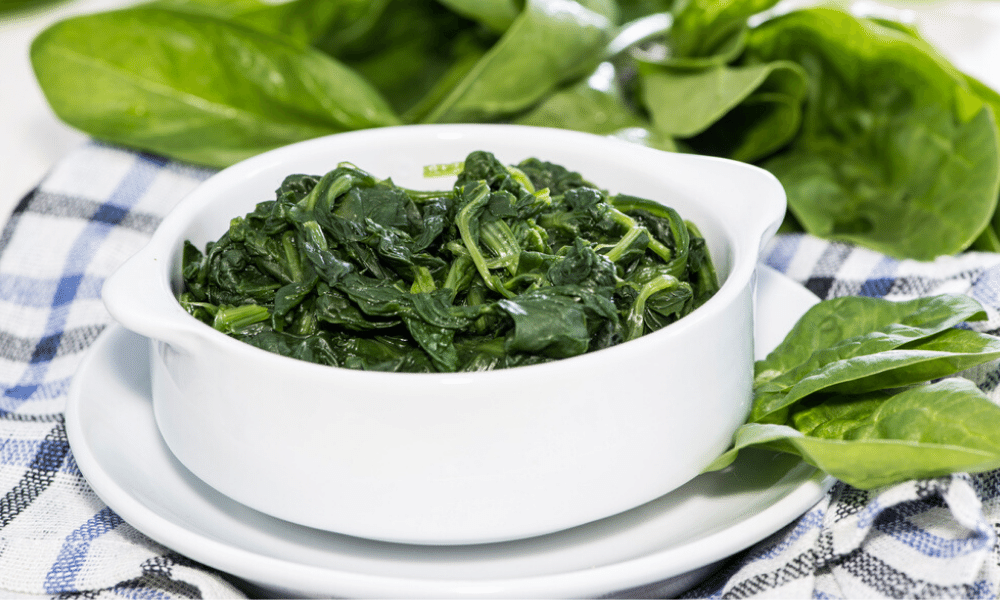 Feit of fabel: spinazie mag je geen twee keer opwarmen